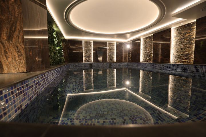 Spa 17 of 50