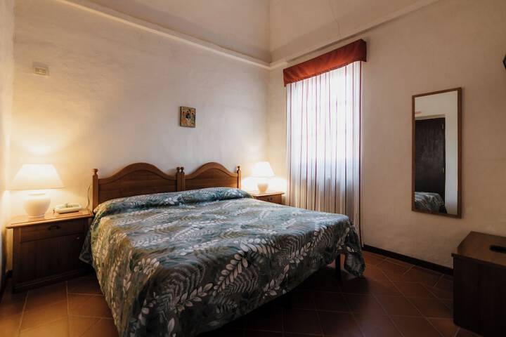 Room 9 of 44