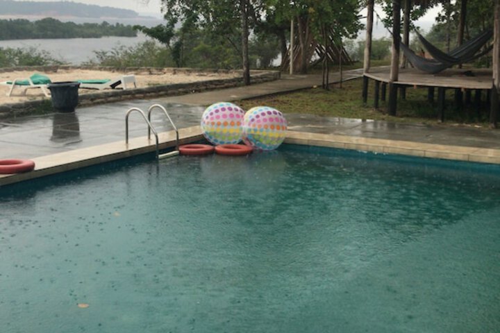 Pool 30 of 136