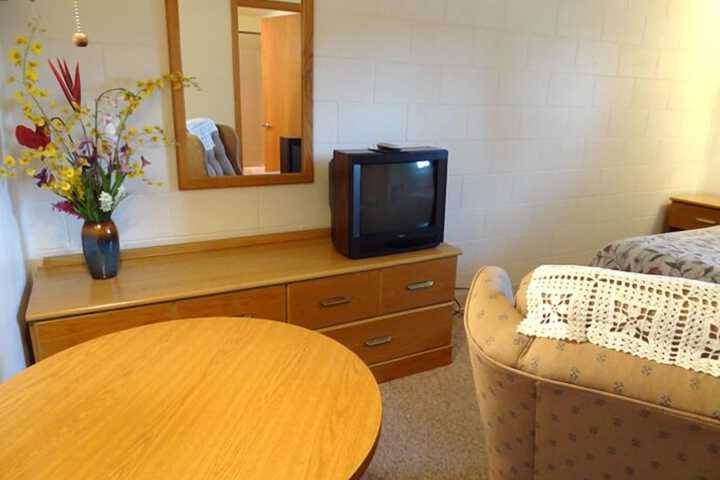 Room 11 of 23