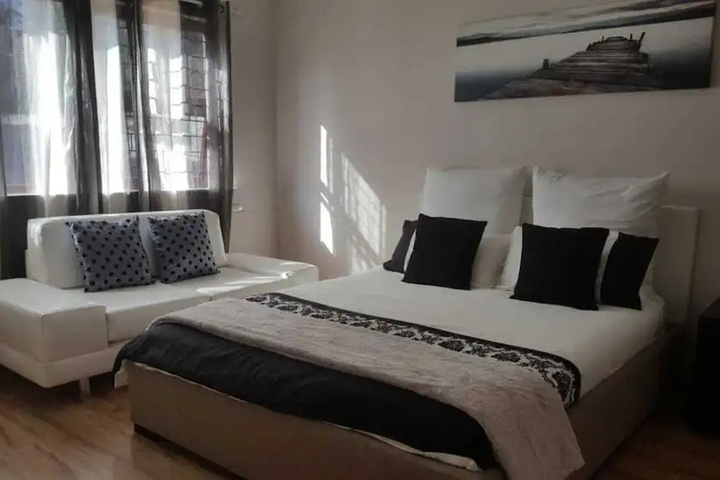 Room 3 of 13