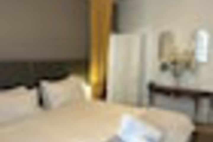Room 86 of 318