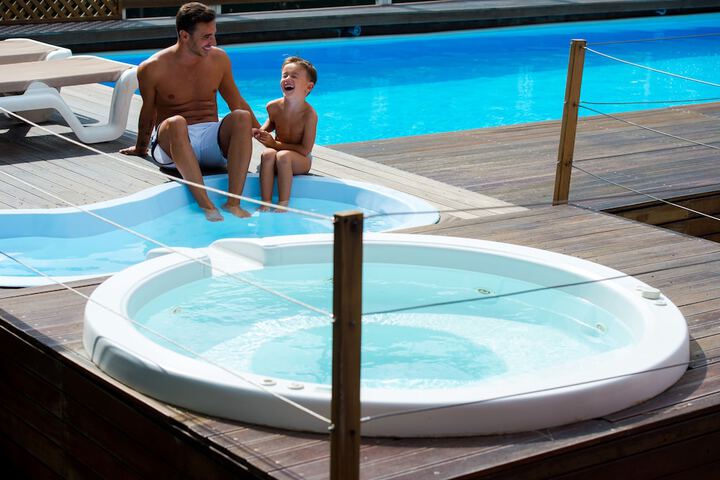 Pool 17 of 30