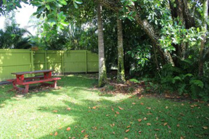 Hotel Exterior 5 of 14