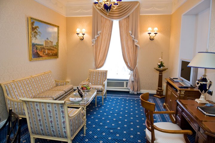 Room 42 of 137