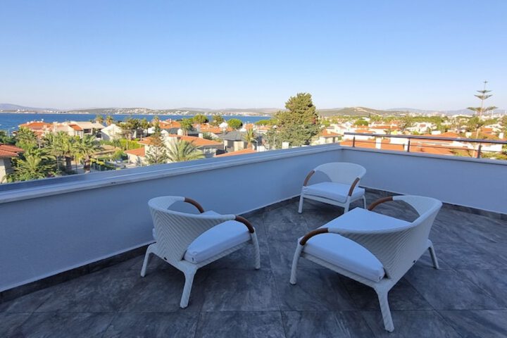 Terrace/Patio 19 of 45
