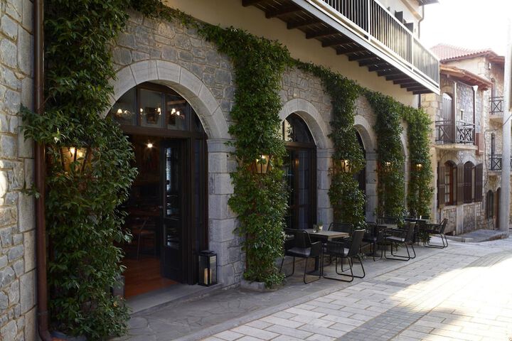 Hotel 42 of 43