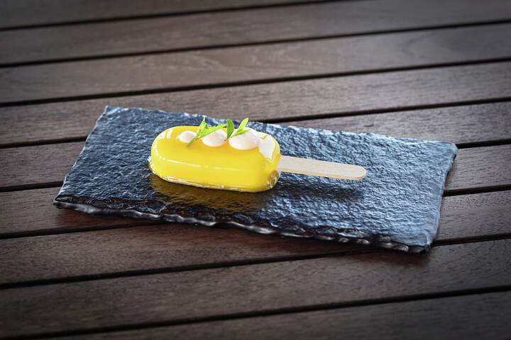 Dining 79 of 107