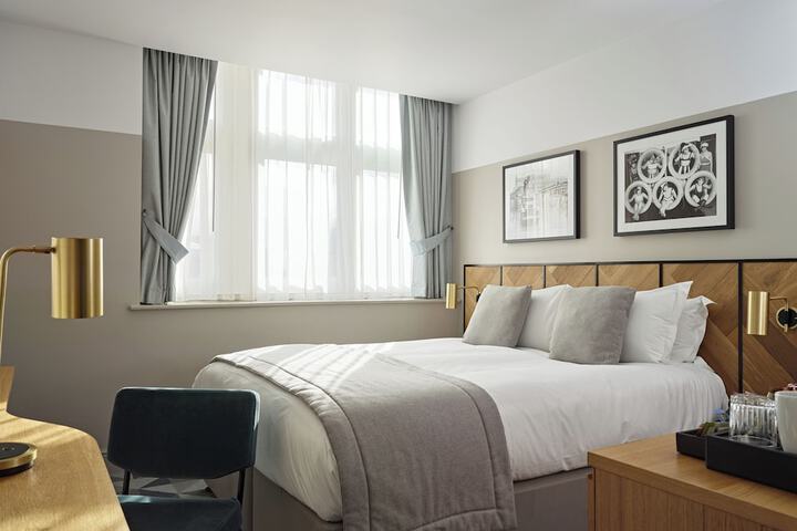 Room 33 of 55