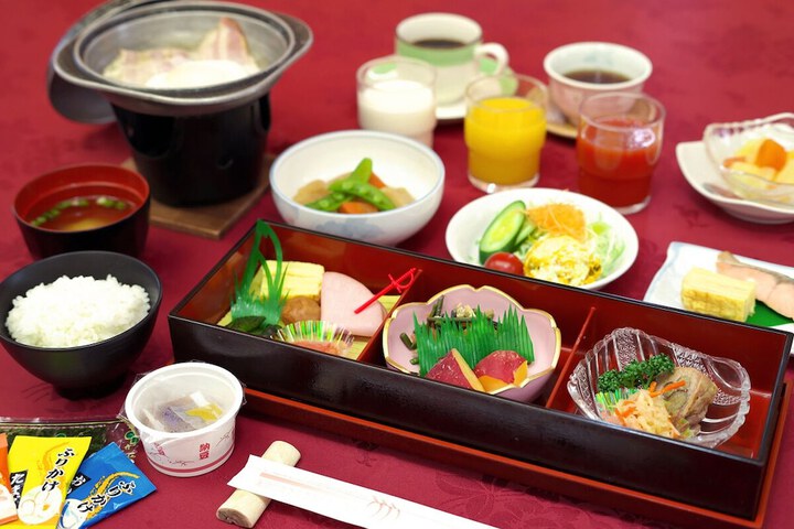 Breakfast/Coffee Service 45 of 63