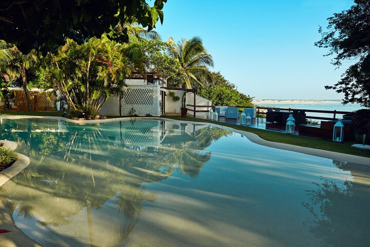 Pool 37 of 76