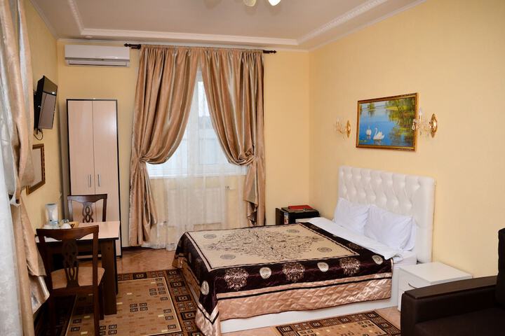 Room 12 of 47