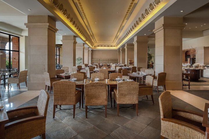 Dining 56 of 121