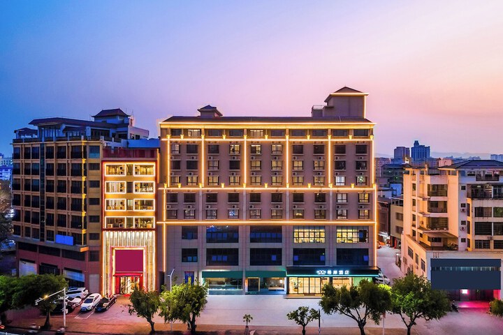 Hotel 19 of 23