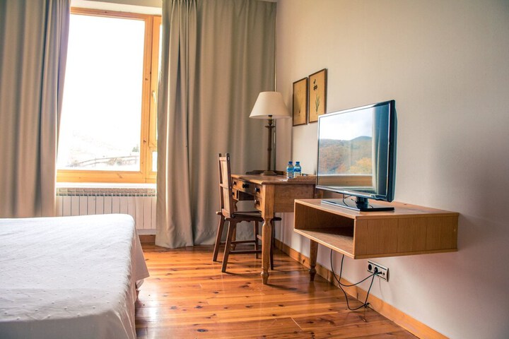 Room 10 of 63