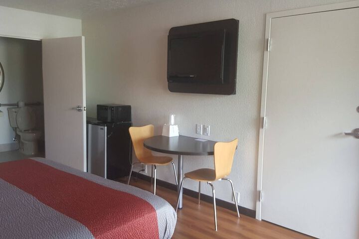 Room 30 of 60