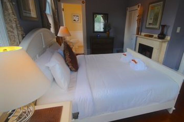 Room 76 of 120