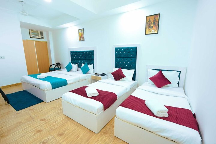 Room 4 of 6