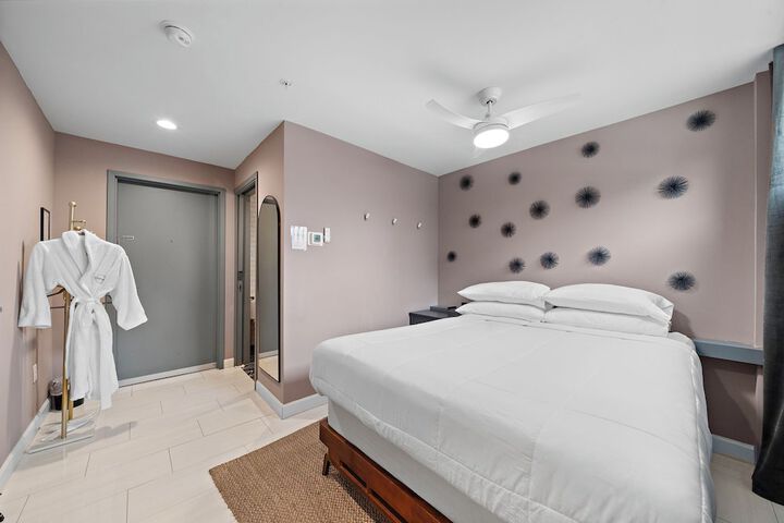 Room 37 of 111