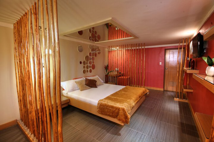 Room 4 of 34