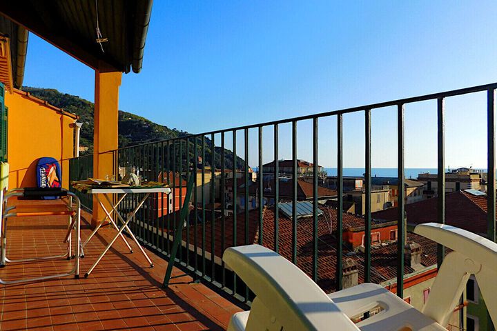 Terrace/Patio 5 of 33