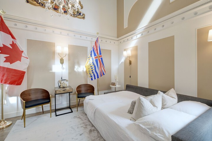 Room 29 of 53