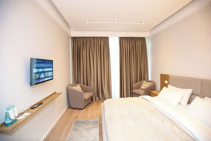Room 10 of 47