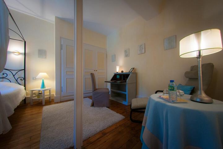 Room 20 of 54