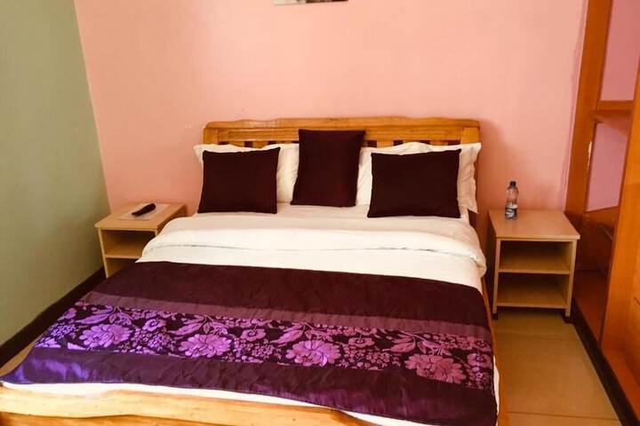 Room 6 of 39