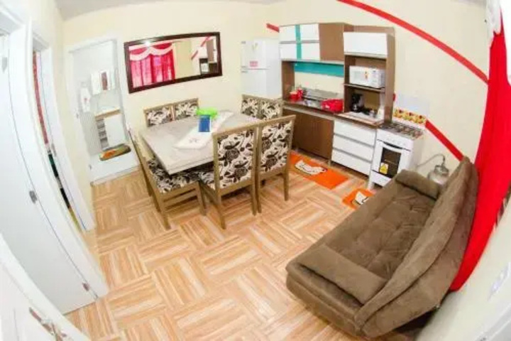 Room 12 of 18
