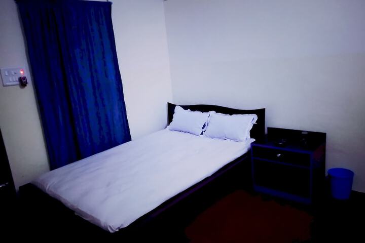 Room 5 of 24