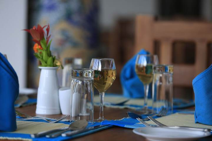 Dining 31 of 38