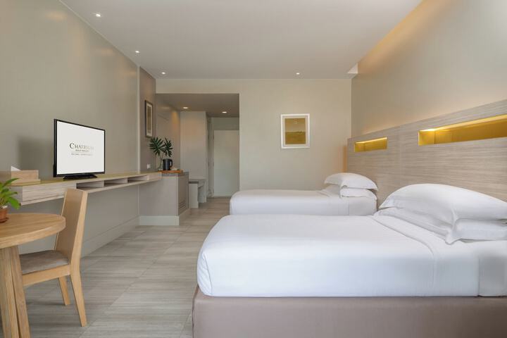 Room 20 of 156