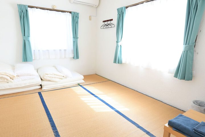 Room 9 of 69