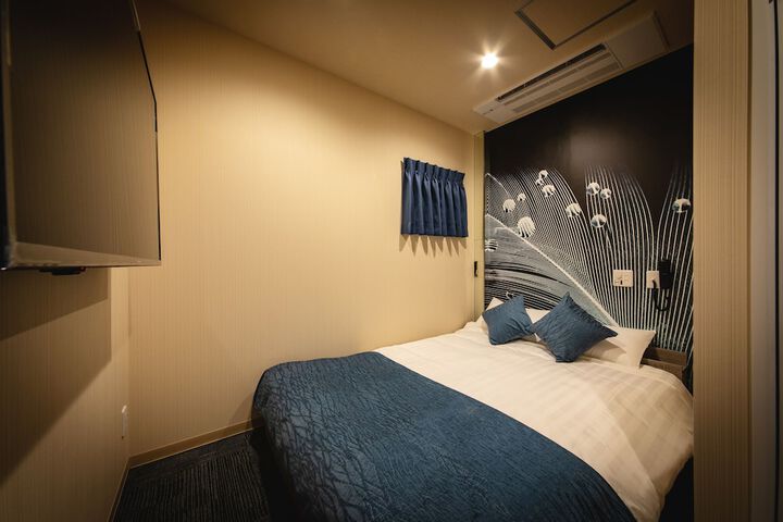 Room 18 of 64