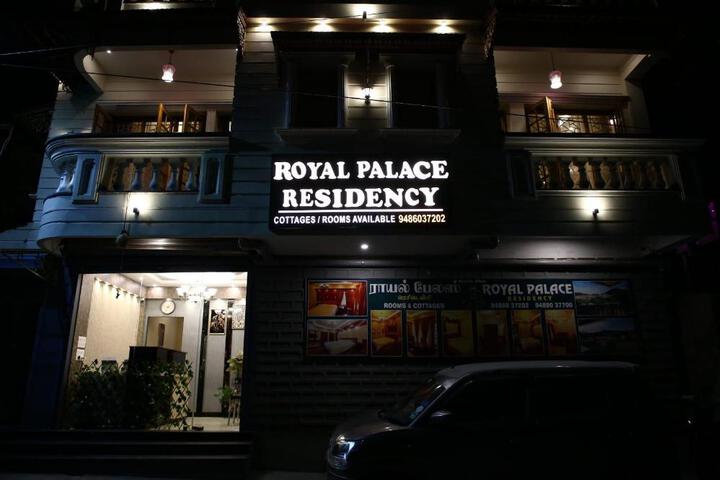 Royal Palace Regency