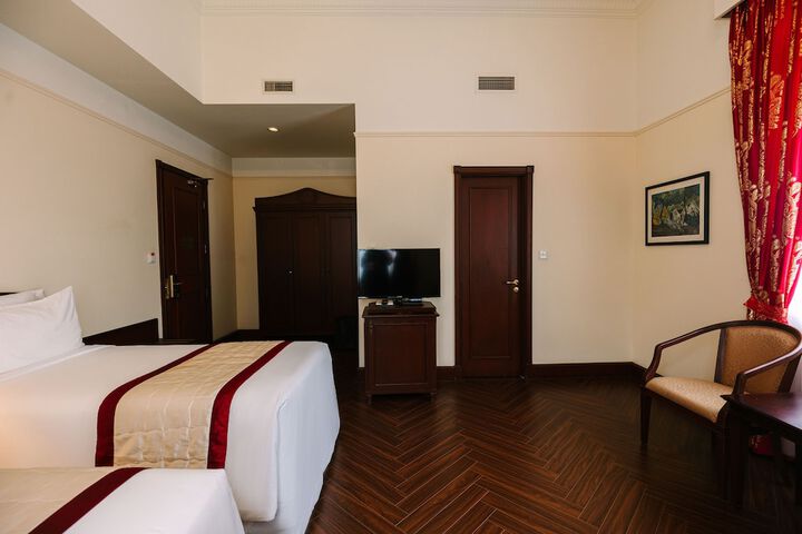 Room 20 of 63