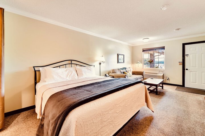 Room 2 of 26