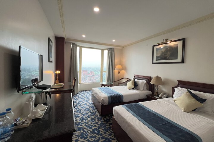 Room 53 of 164