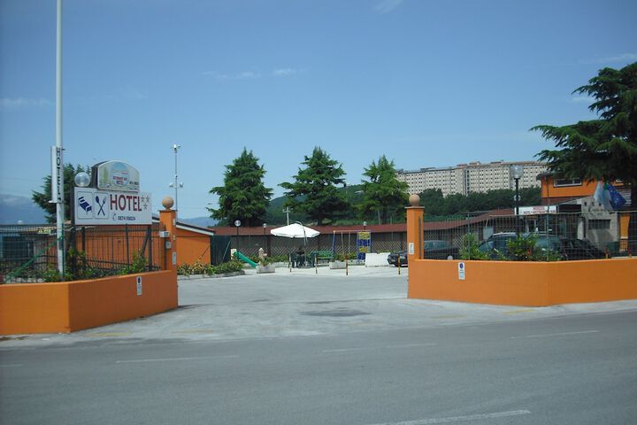 Cascina Garden Hotel