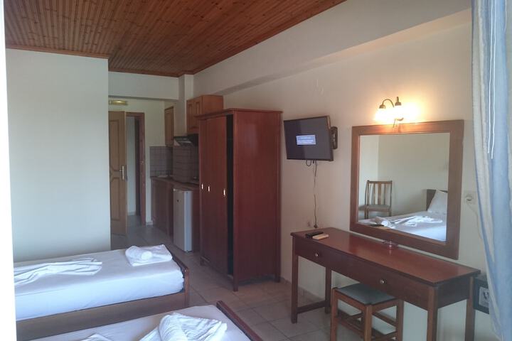 Room 5 of 59