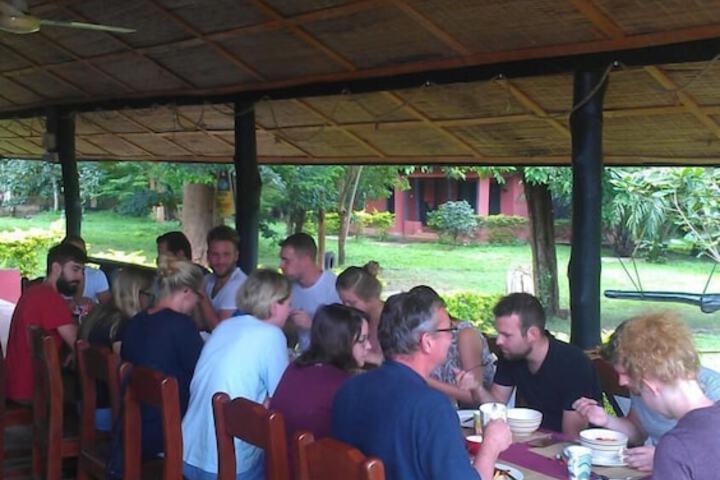 Dining 30 of 49