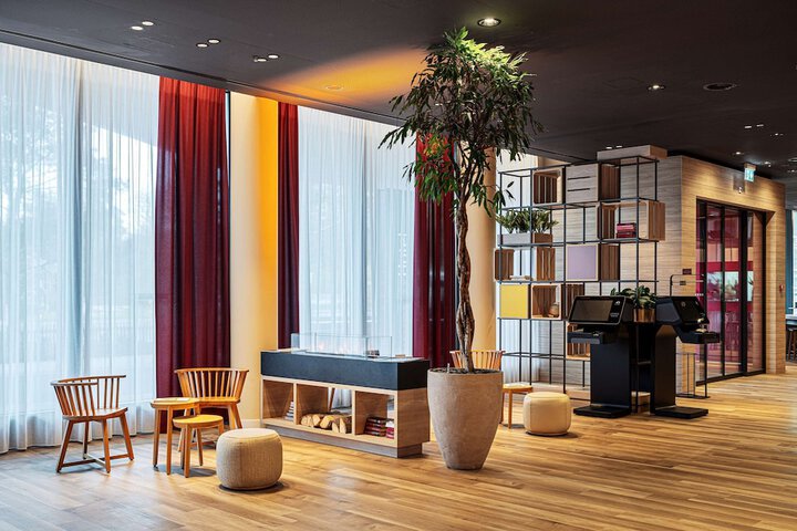 Hotel Interior 10 of 100