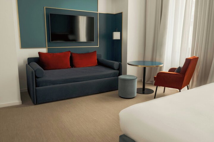 Room 26 of 105