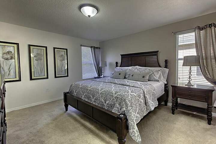 Room 118 of 221