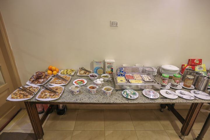 Breakfast buffet