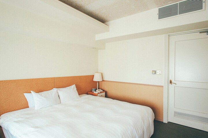 Room 11 of 71
