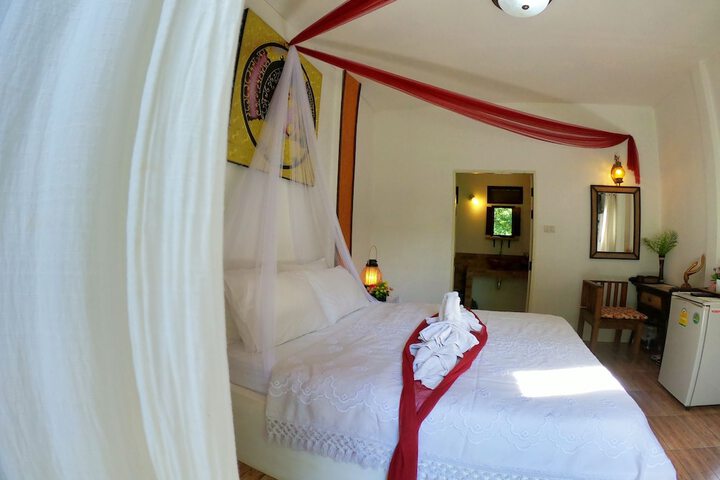 Room 20 of 239