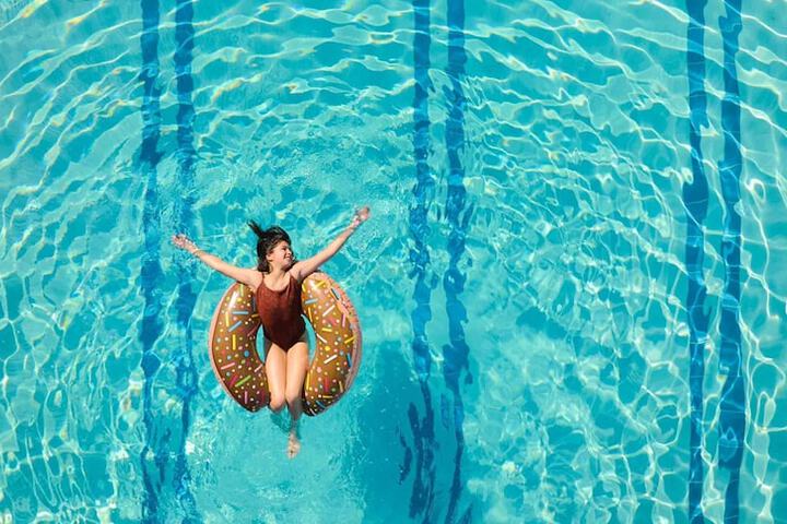 Hotel Pool