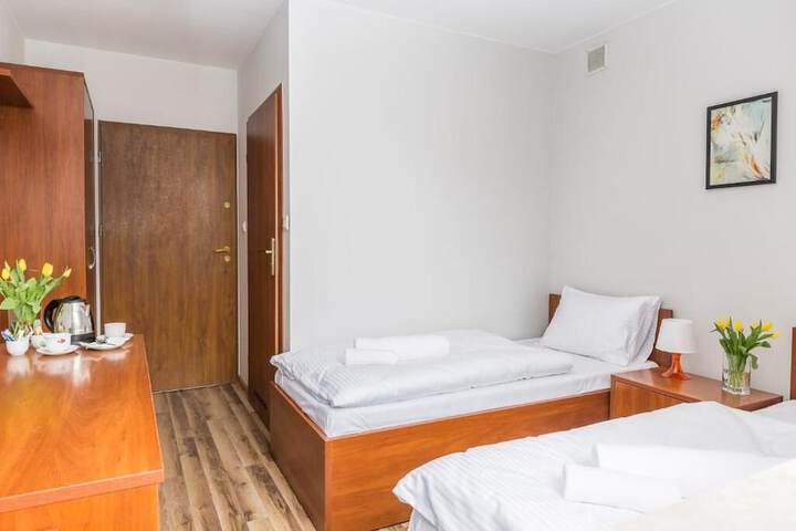 Room 10 of 35